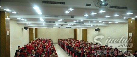 国内润滑油市场竞争激烈 营销峰会作秀还是双赢