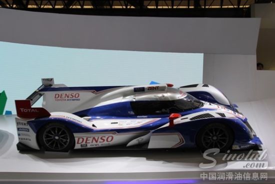 2013 上海车展道达尔赞助赛车无处不在