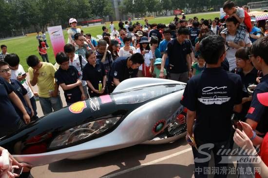 发车仪式前准备工作