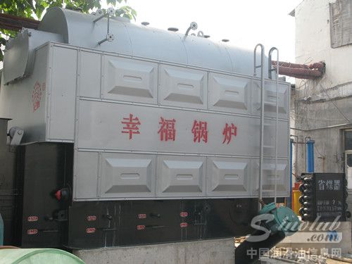 工作人员紧张忙碌的安装设备