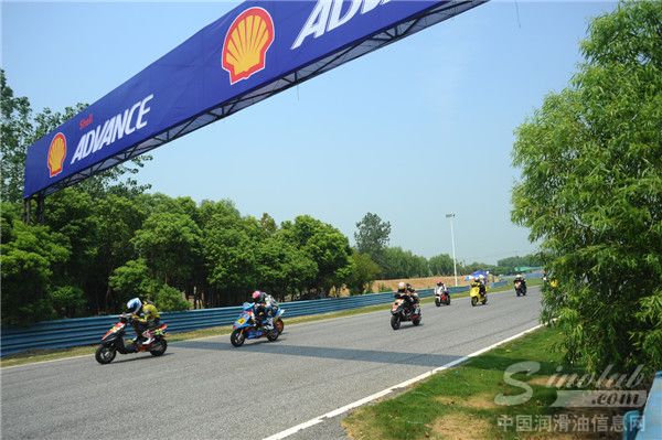 运动基因成就合作精神，壳牌爱德王子助力全国公路摩托车锦标赛（CRRC）上海站