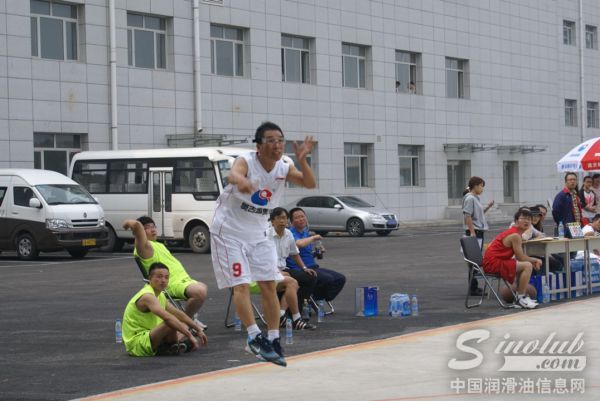 奥吉娜集团取得沈阳开发区首届职工篮球赛第一场胜利