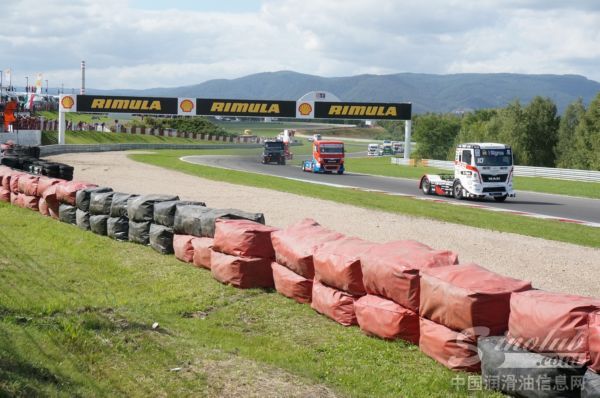 壳牌劲霸欧洲之旅 “从实验室走向赛道”的终极体验