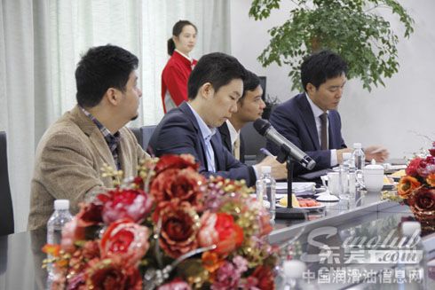 韩国S-OIL到访东昊嘉定生产基地