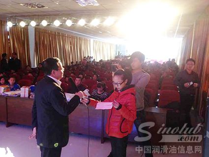 援建赫哲族小学 龙蟠与东北灾区人民心连心