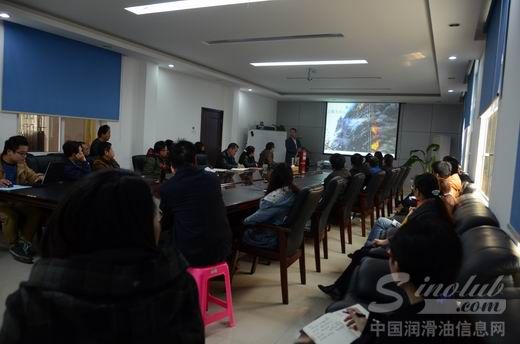 玉柴马石油润滑油开展年末消防安全培训