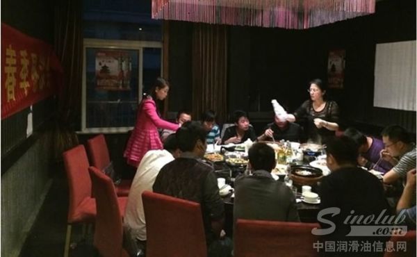 中华上饶总代理与万年县经销商探讨进一步深化服务的发展策略