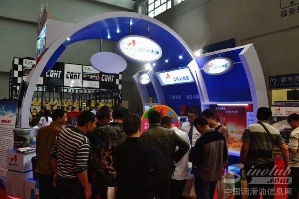 第75届全国汽配会展台风采：雷昂润滑油