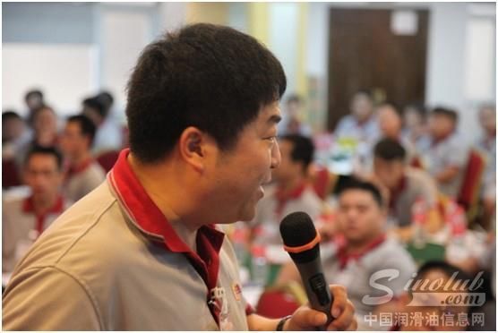 中华董事长姚旗