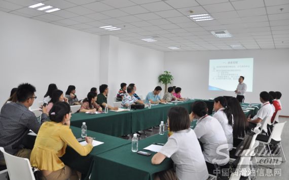 上汽莅临东昊 交流探讨“汽车养护新模式”