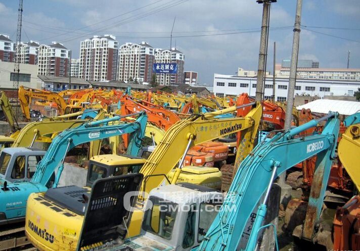 2014年上半年挖掘机销售数据分析 