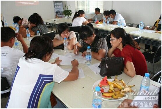 中华润滑油沧州经销商组团参访中华