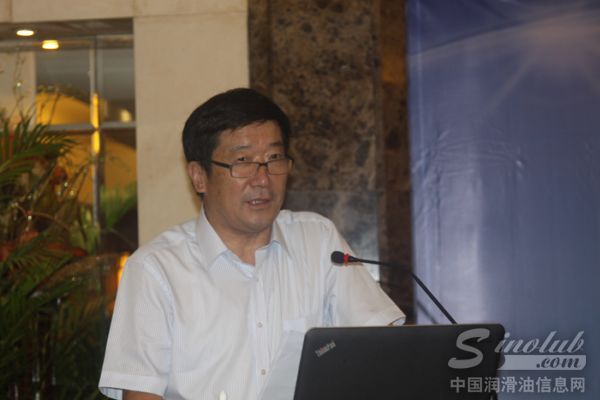 中国农机工业协会风能设备分会杨校生理事长发言题目《当前风电形势分析》