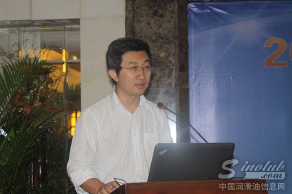 中国电力科学院新能源研究所主任工程师薛扬发言题目《利用大数据技术提高风电场发电量的实践经验》