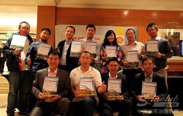 中国卡车司机挑战团队和幕后支持团队