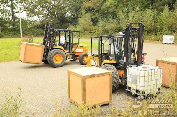 壳牌劲霸重载驾驶挑战赛现场