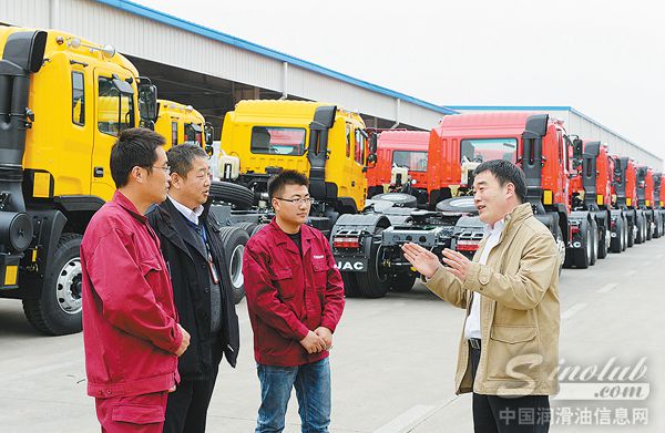 长城润滑油客户行采访团队走进行业龙头企业