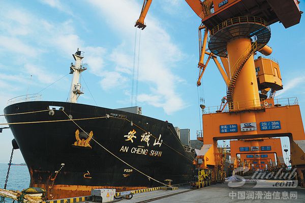 长城润滑油客户行采访团队走进行业龙头企业