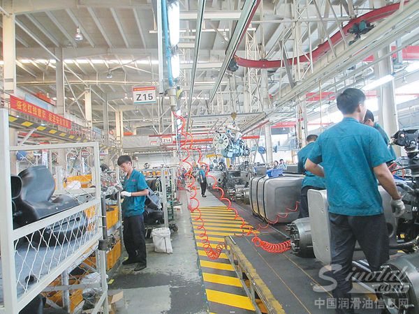 长城润滑油客户行采访团队走进行业龙头企业