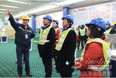 山推小松工业油华中大区交流会圆满成功