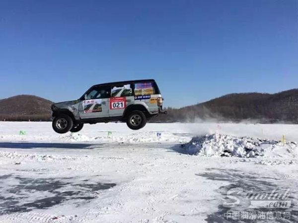领航润滑油赞助“吉祥六鼎山”杯冰雪越野汽车挑战赛