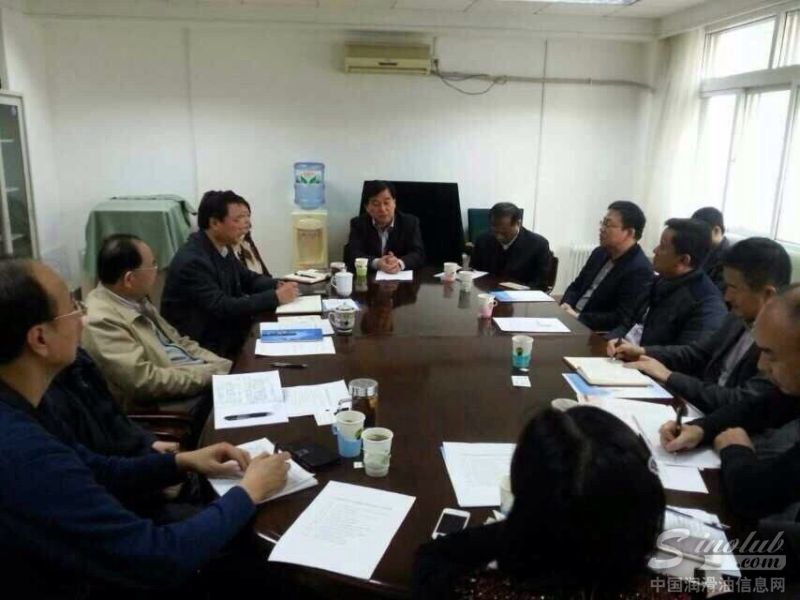 顺益体系（集团）总裁陪同珠海市政府领导一行拜访中国设备管理协会