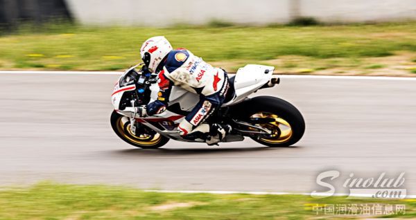 壳牌爱德王子助力“双陈”包揽Hispeed冠亚军