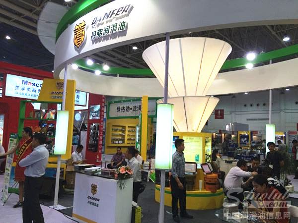 丹弗润滑油参加武汉全国汽车配件交易会获得圆满成功
