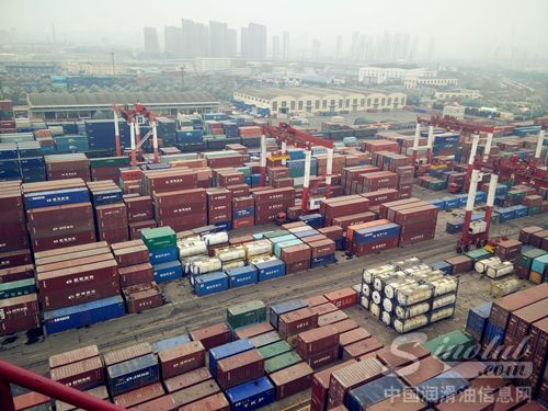 康普顿与青岛港国际股份有限公司达成合作 