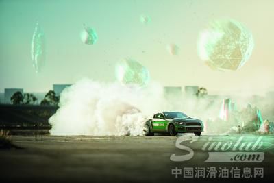 嘉实多极护开创世界首个幻境漂移赛车挑战